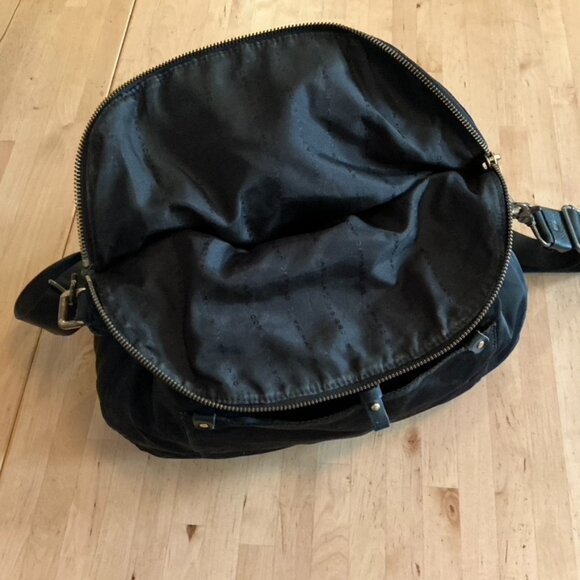 Marc Jacobs "Preppy Natasha" Crossbody Bag - Picture 3 of 5